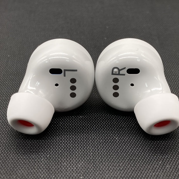 【中古】EchoBuds 第2世代（ワイヤレス対応充電ケース）【秋葉原】 - Image 2