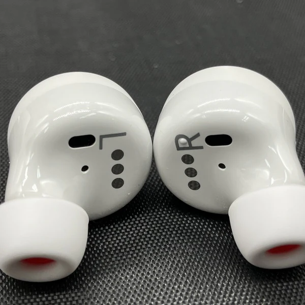 【中古】EchoBuds 第2世代（ワイヤレス非対応充電ケース）【日本橋】 - Image 2