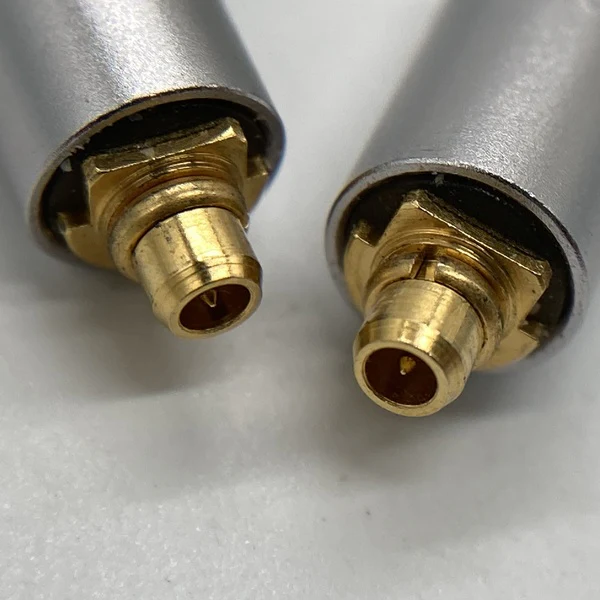 【中古】LNA Booster Blue MMCX-2.5mmL 【LNA-BOB-MMCX-25L】【日本橋】 - Image 2