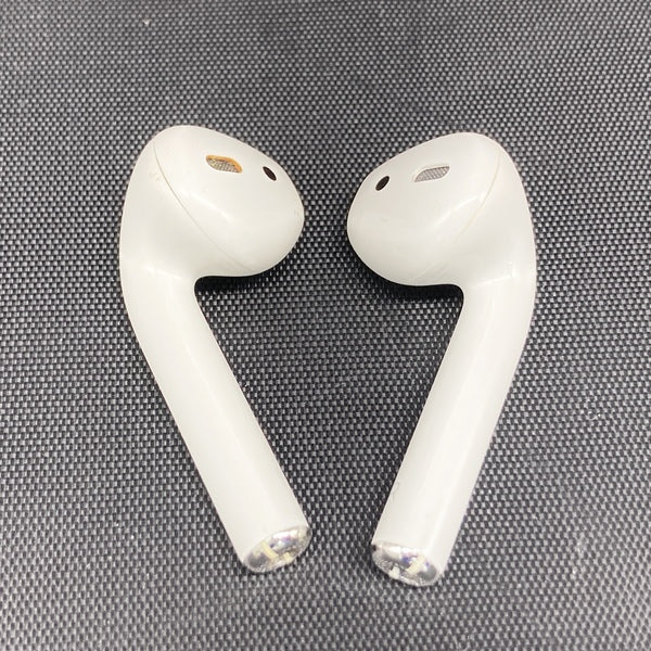 【中古】AirPods with Wireless Charging Case  MRXJ2J-A【秋葉原】 - Image 4