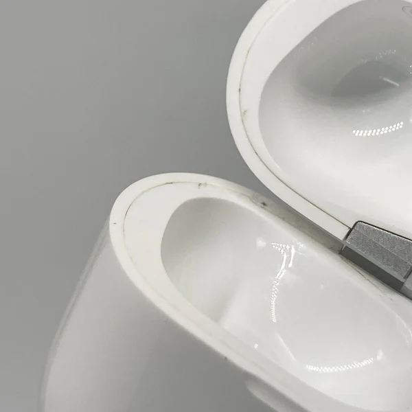 【中古】AirPods Pro 充電ケース【日本橋】 - Image 4