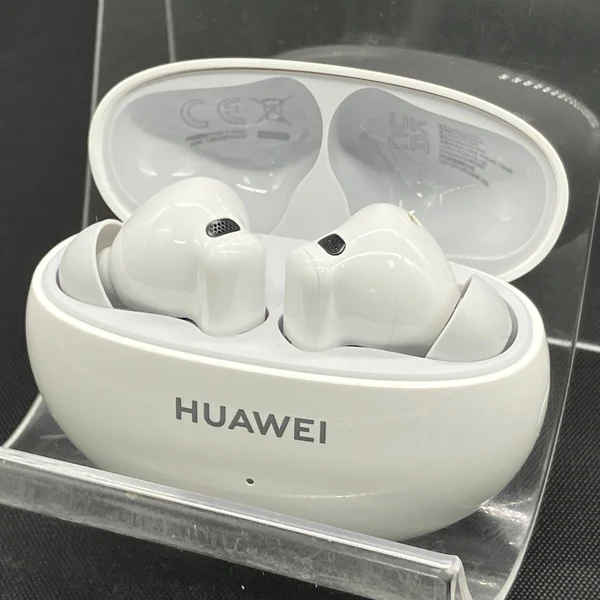 【中古】FreeBuds 6i White【秋葉原】