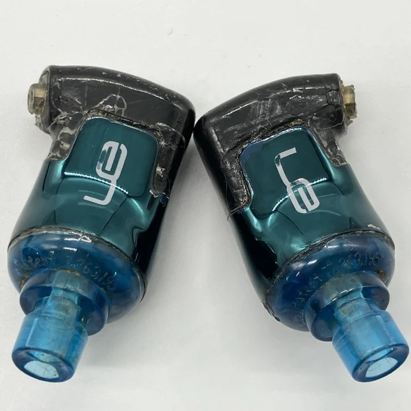 【中古】TRIPLE.Fi10（TF10）(ケーブル欠品)【名古屋】 - Image 2
