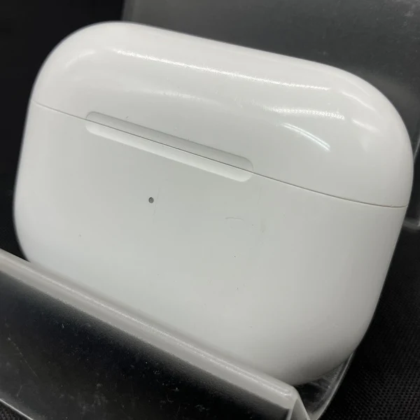 【中古】AirPods Pro 充電ケース(MagSafe)【秋葉原】 - Image 2