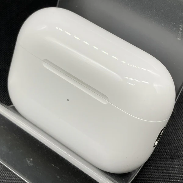 【中古】AirPods Pro (第2世代) 充電ケース (Lightning)【名古屋】 - Image 2