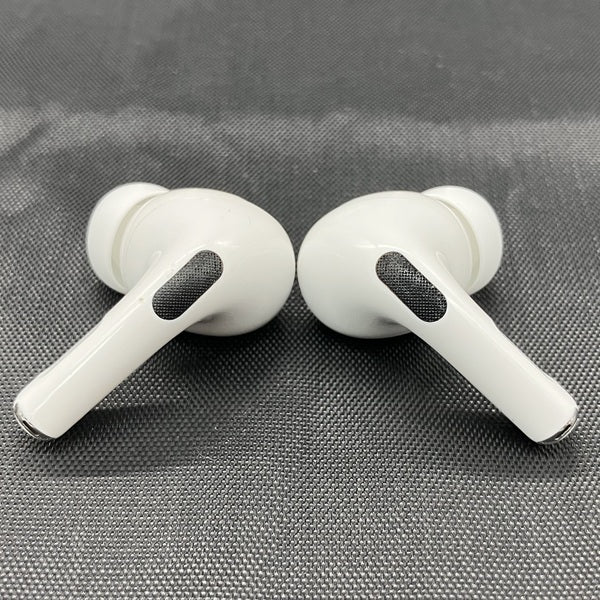 【中古】MagSafe充電ケース(USB-C)付きAirPods Pro(第2世代) MTJV3JA【日本橋】 - Image 3