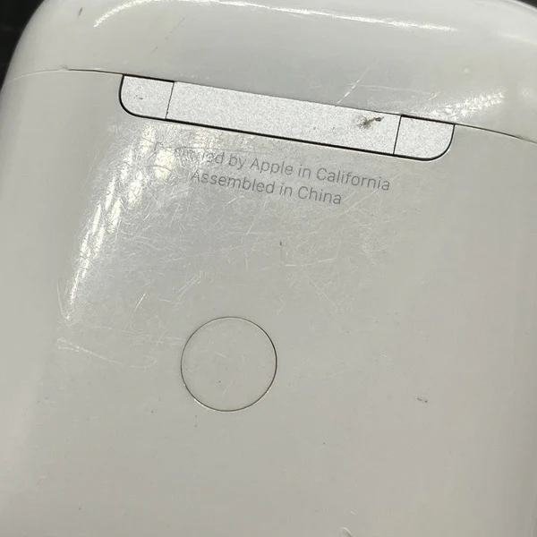 【中古】Wireless Charging Case for AirPods MR8U2J/A【日本橋】 - Image 4