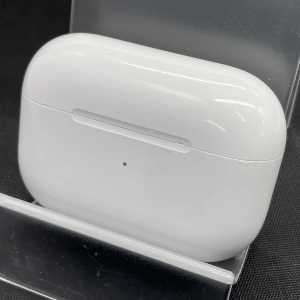 【中古】AirPods Pro 充電ケース(MagSafe)【秋葉原】 - Image 2