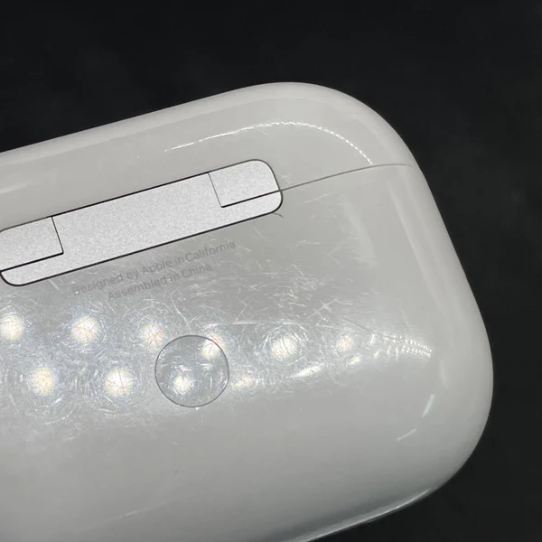 【中古】AirPods Pro (第2世代) 充電ケース (Lightning)【秋葉原】 - Image 3