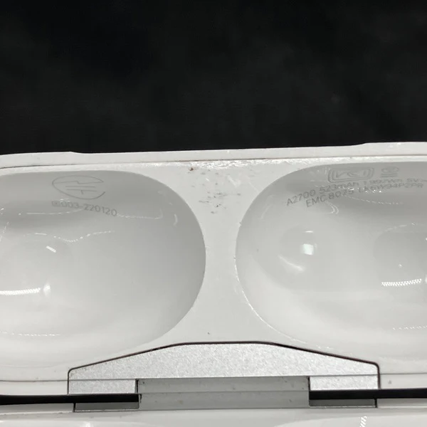 【中古】AirPods Pro (第2世代) 充電ケース (Lightning)【秋葉原】 - Image 4