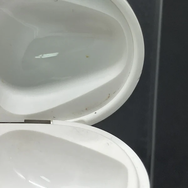 【中古】airpods充電ケース 海外モデル【秋葉原】 - Image 3