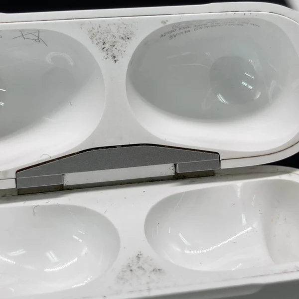 【中古】AirPods Pro 充電ケース【日本橋】 - Image 4