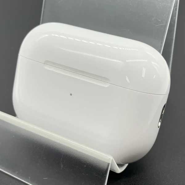 【中古】AirPods Pro (第2世代) MagSafe充電ケース(USB-C)【名古屋】 - Image 2