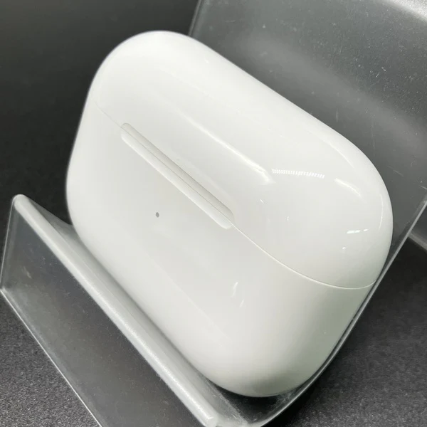 【中古】AirPods Pro 充電ケース【秋葉原】 - Image 2