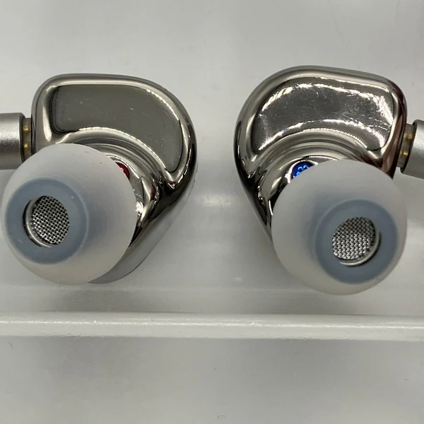 【中古】iBasso Jr. KLEE Silver【秋葉原】 - Image 2