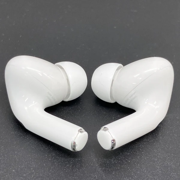 【中古】MagSafe充電ケース(USB-C)付きAirPods Pro(第2世代) MTJV3JA【名古屋】 - Image 4