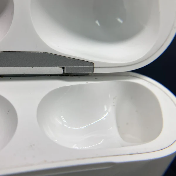 【中古】AirPods Pro 充電ケース【秋葉原】 - Image 5