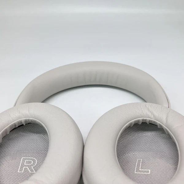 【中古】QuietComfort Ultra Headphones White Smoke【名古屋】 - Image 5
