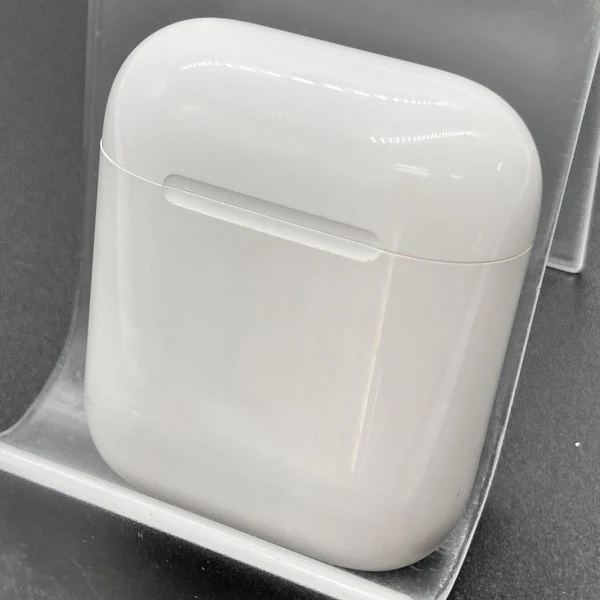 【中古】airpods充電ケース【秋葉原】 - Image 2