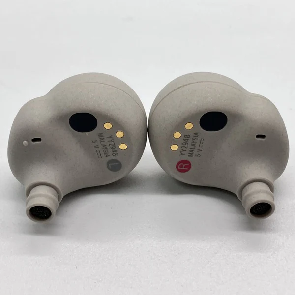 【中古】WF-1000XM4 SM プラチナシルバー【秋葉原】 - Image 4