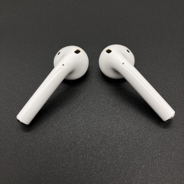 【中古】AirPods with Charging Case MV7N2J/A【秋葉原】 - Image 3