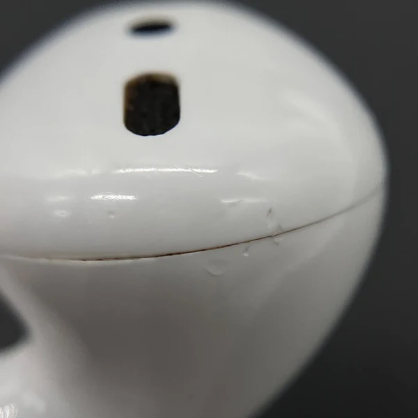 【中古】AirPods with Charging Case MV7N2J/A【秋葉原】 - Image 8