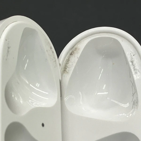 【中古】AirPods with Charging Case MV7N2J/A【名古屋】 - Image 8