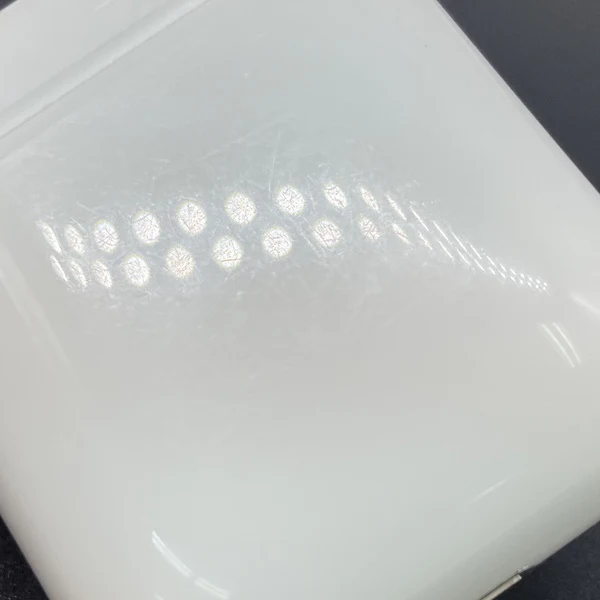 【中古】AirPods with Charging Case MV7N2J/A【秋葉原】 - Image 6