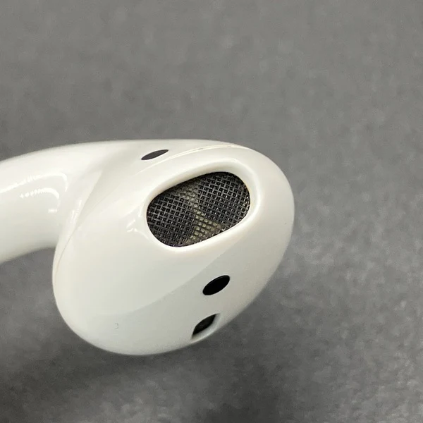 【中古】AirPods with Charging Case MV7N2J/A【秋葉原】 - Image 7