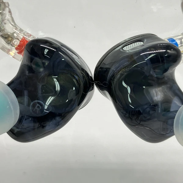 【中古】JH5 Black 【FIO-IEM-JH5-B】【日本橋】 - Image 2