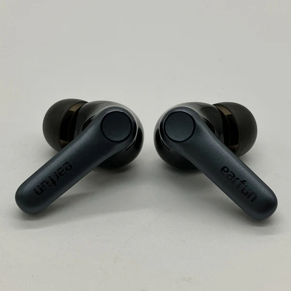 【中古】Air Pro 4 - Black【秋葉原】 - Image 3