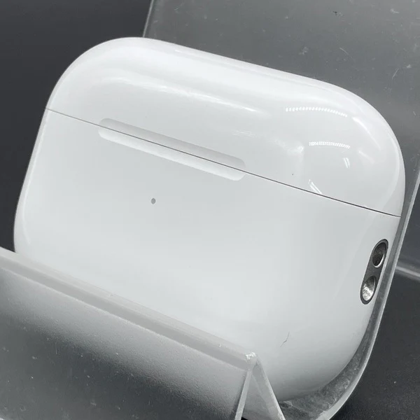 【中古】AirPods Pro (第2世代) MagSafe充電ケース(USB-C)【日本橋】 - Image 2