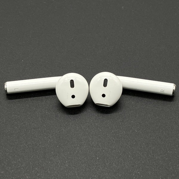 【中古】AirPods with Charging Case MV7N2J/A【秋葉原】 - Image 5