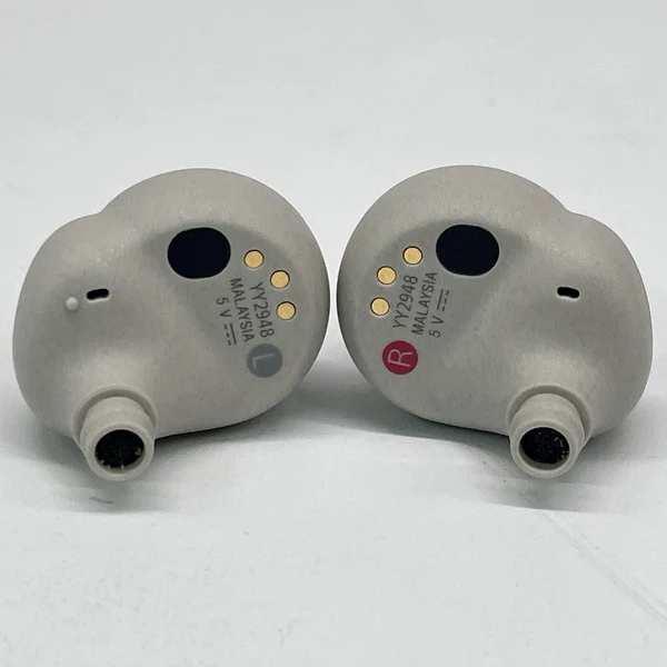 【中古】WF-1000XM4 SM プラチナシルバー【秋葉原】 - Image 4