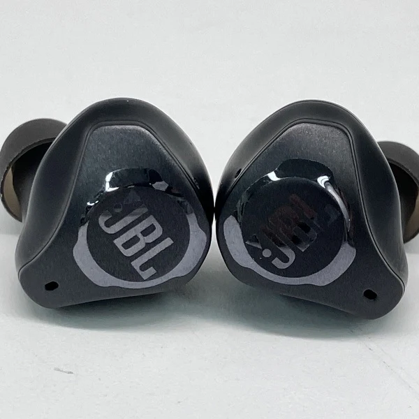 【中古】CLUB PRO+ TWS【JBLCLUBPROPTWSBLK】【日本橋】 - Image 3