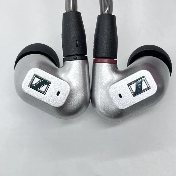 【中古】IE 200 Silver Edition【秋葉原】