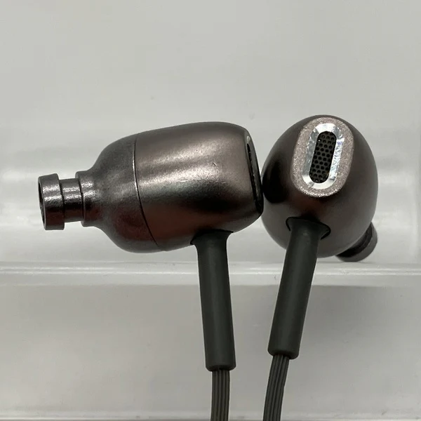 【中古】Anker SoundBuds Digital IE10【秋葉原】