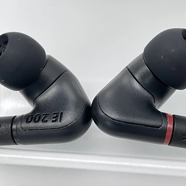 【中古】IE 200【秋葉原】 - Image 2