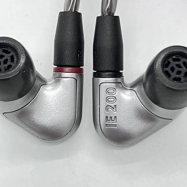 【中古】IE 200 Silver Edition【日本橋】 - Image 2