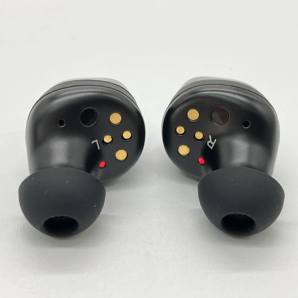 【中古】MOMENTUM True Wireless 3 ブラック 【MTW3 BLACK】【日本橋】 - Image 4