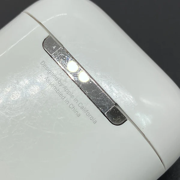 【中古】AirPods with Charging Case MV7N2J/A【日本橋】 - Image 6