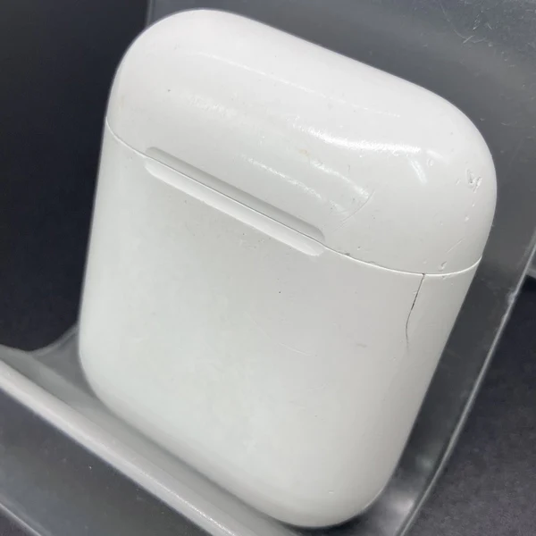 【中古】airpods充電ケース【秋葉原】 - Image 2