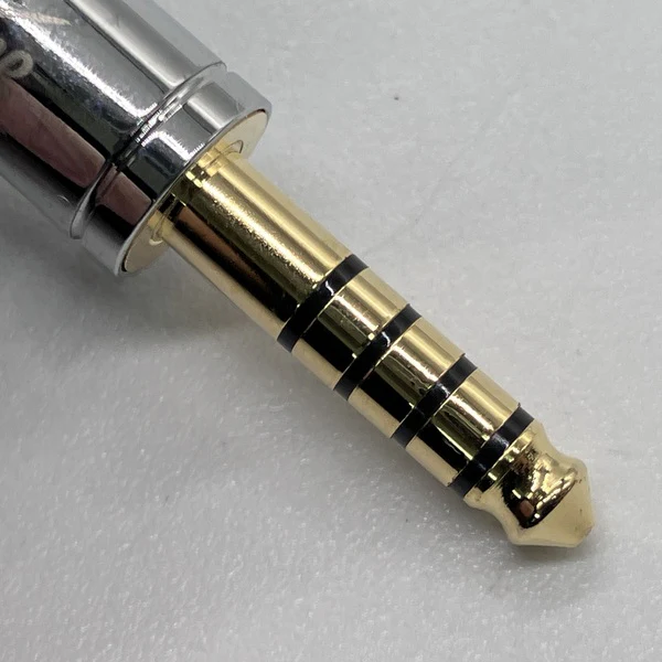 【中古】Kiwi Ears x HBB Punch【秋葉原】 - Image 3