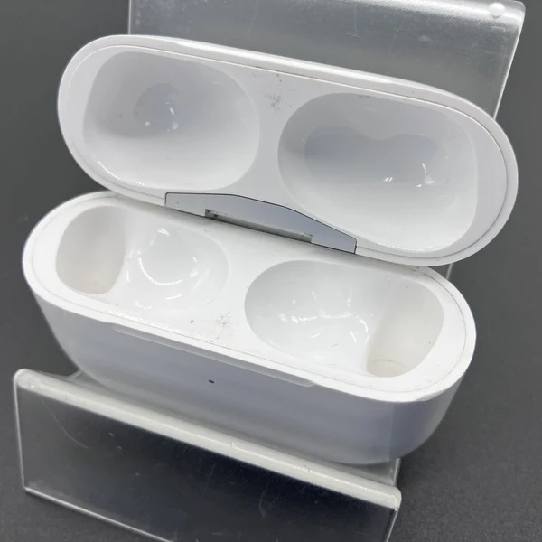 【中古】AirPods Pro (第2世代) 充電ケース (Lightning)【名古屋】