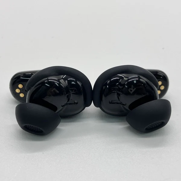 【中古】Quietcomfort Ultra Earbuds 2nd Gen DESERT GOLD【秋葉原】 - Image 4
