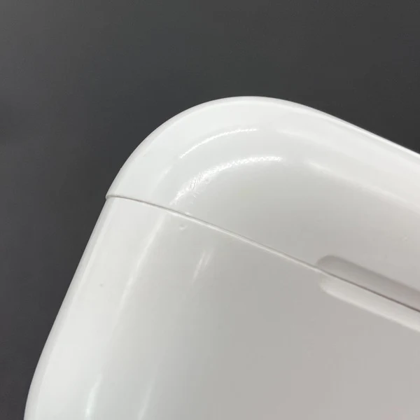 【中古】AirPods Pro (第2世代) 充電ケース (Lightning)【秋葉原】 - Image 2