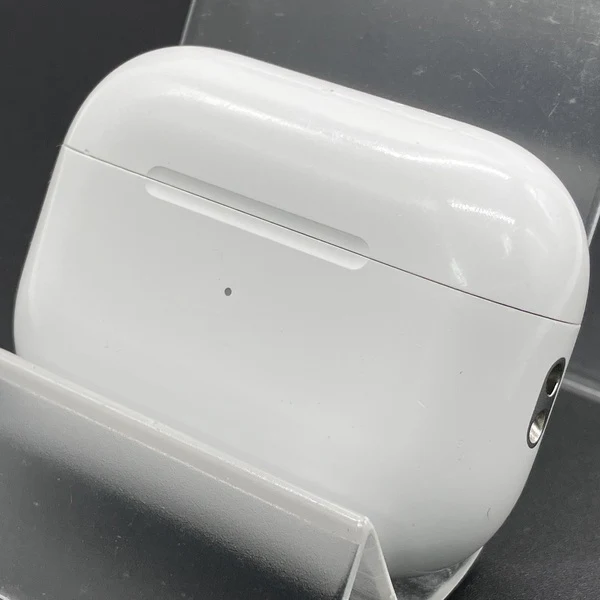 【中古】AirPods Pro (第2世代) MagSafe充電ケース(USB-C)【日本橋】 - Image 2