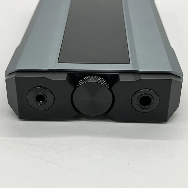 【中古】Q15 Titanium 【FIO-Q15-T】【秋葉原】 - Image 3