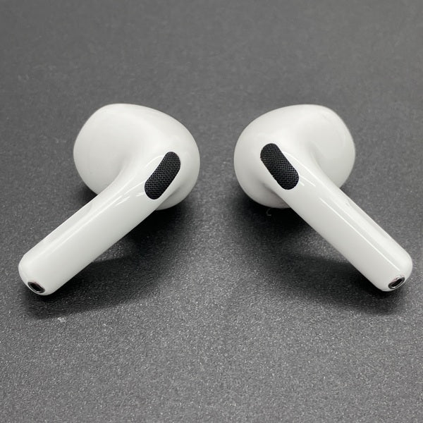 【中古】AirPods 4 MXP63J/A【名古屋】 - Image 3