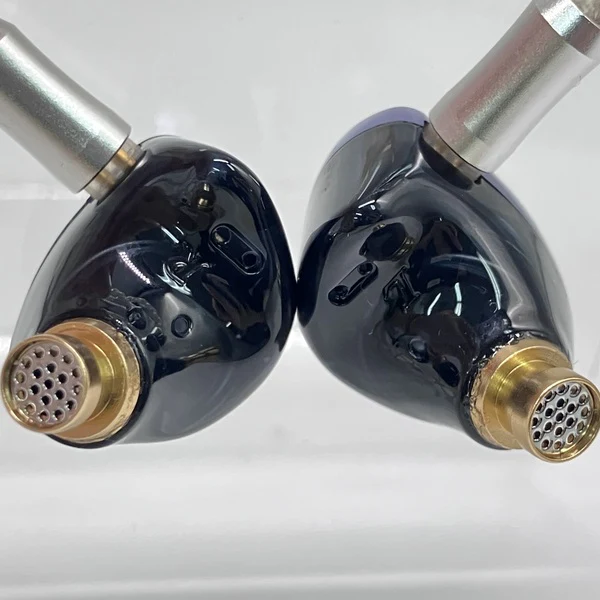 【中古】Topaz ヴァイオレット (3.5mmプラグ)【日本橋】 - Image 2